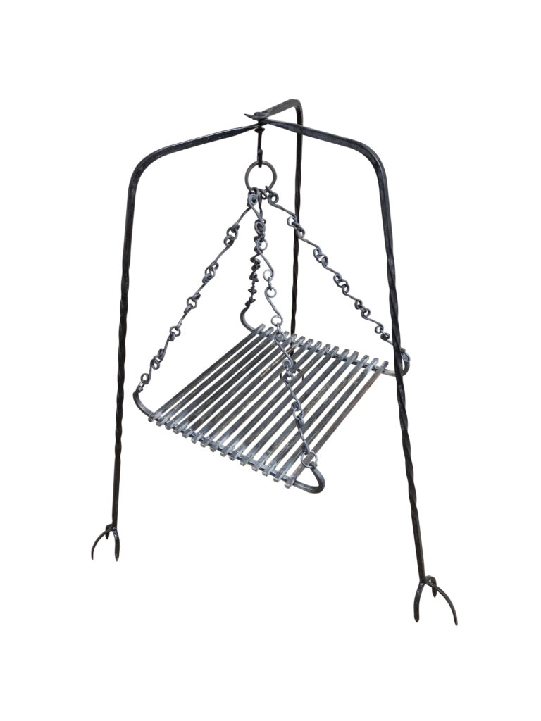 Hanging Medium Grill with chains and ring – Wargear